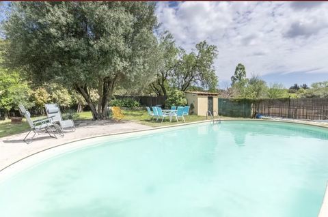   Demeure de charme piscine et jardin nature animaux ferme Maison - 7 pi�ce(s) - 142 m�