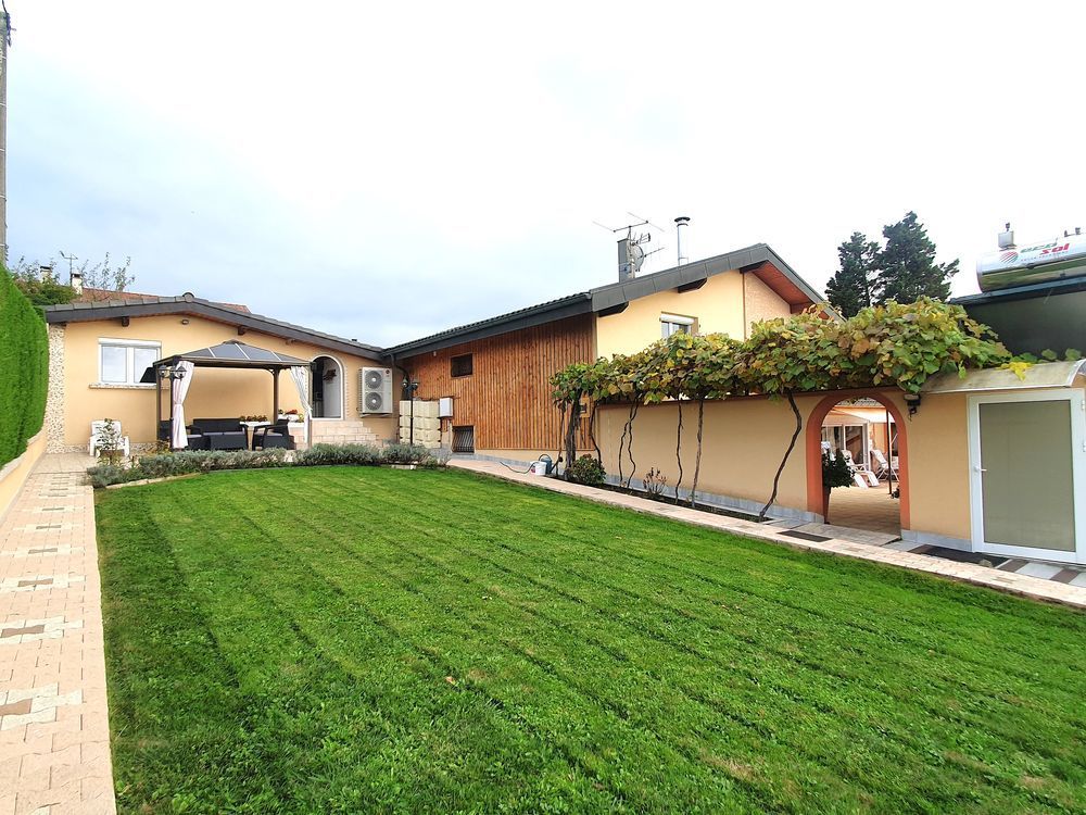 � vendre  Villa Ballaison (74140)