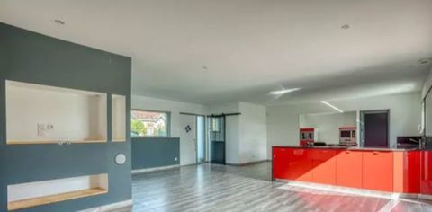   maison avec jardin  Maison - 5 pi�ce(s) - 166 m�