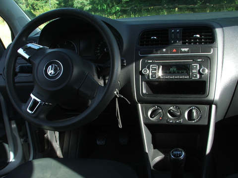 Volkswagen Polo 1.6 TDI 90 CR FAP Confortline 2011 occasion Orl&eacute;ans 45000