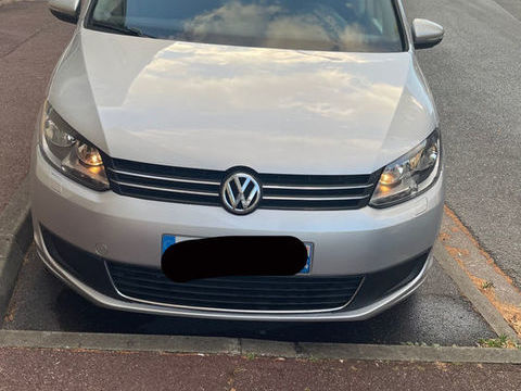 Volkswagen Touran 1.6 TDI 105 FAP Confortline DSG7 2014 occasion Cr&eacute;teil 94000