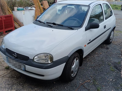Opel Corsa 1.2i 16V City 1998 occasion Villaines-les-Rochers 37190