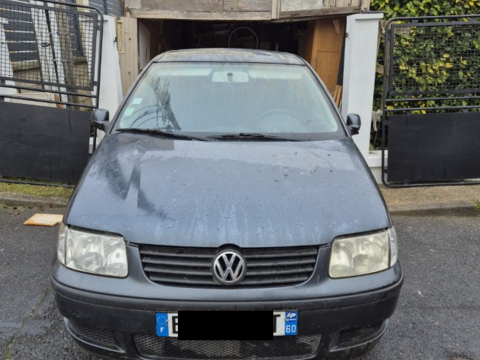 Volkswagen Polo 1.4 16V - 75 2001 occasion Fosses 95470