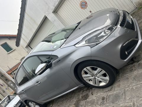 Peugeot 208 PureTech 82ch S&S BVM5 Signature 2019 occasion Le Kremlin-Bic&ecirc;tre 94270