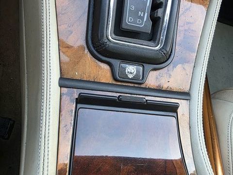 Pi&egrave;ces et &eacute;quipements Voiture Pi&egrave;ces et &eacute;quipements Voiture  occasion Cannes La Bocca 06150