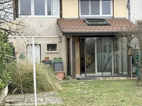   Pavillon - 92m � Maison - 5 pi�ce(s) - 92 m�