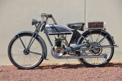 MAGNAT DEBON Moto 1936 occasion Cou&euml;ron 44220