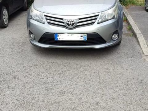 Toyota Avensis MC SW 124 D-4D FAP SkyView 2013 occasion Reims 51100
