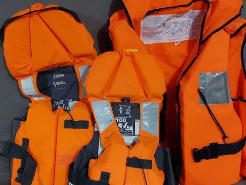 Pi&egrave;ces et &eacute;quipements Nautisme Pi&egrave;ces et &eacute;quipements Nautisme  occasion Illiers-Combray 28120