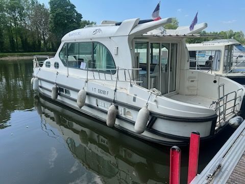 Bateaux &agrave; moteur Bateau fluvial 2002 occasion &Eacute;vreux 27000