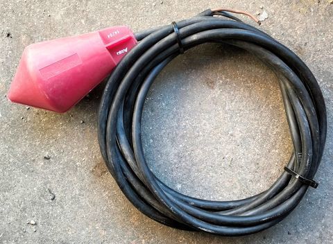 Interrupteur de niveau � flotteur ATMI 120 60 Saint-Jean-de-Fos (34)