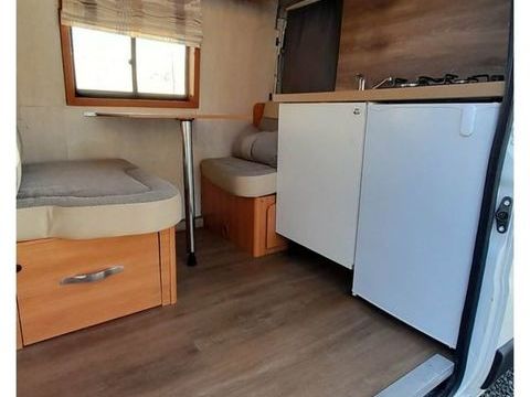 Van am&eacute;nag&eacute; Van am&eacute;nag&eacute; 2004 occasion Alen&ccedil;on 61000