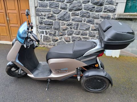 Scooter DIVERS 2022 occasion &Eacute;gliseneuve-d'Entraigues 63850