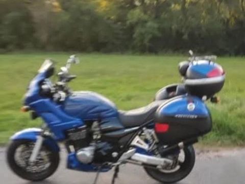 Moto SUZUKI 2003 occasion Le Puy-en-Velay 43000