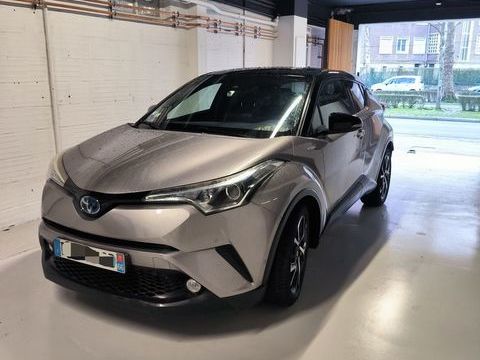 Toyota C-HR Hybride 122h Graphic 2016 occasion Lille 59000