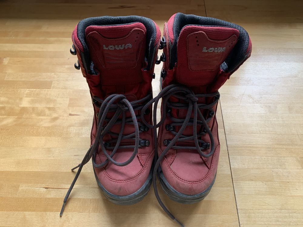 &Agrave; vendre chaussures randonn&eacute;e LOWA femme Chaussures