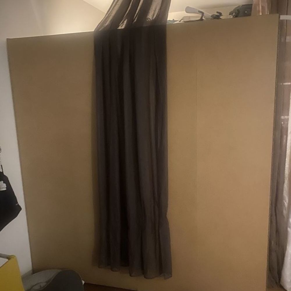 &Agrave; VENDRE ? GRANDE ARMOIRE AVEC PENDERIE ? 150 € N&Eacute;GOCIABLE Meubles