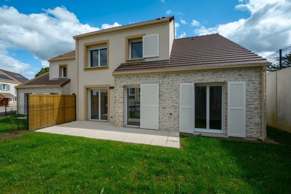 Maisons neuves   Andilly (95580)