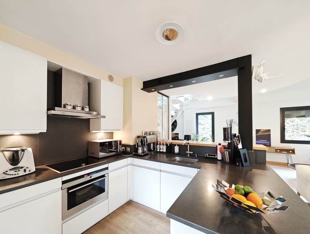 � vendre  Maison Cessy (01170)