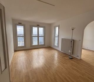  Appartement � louer 5 pi�ces 89 m�