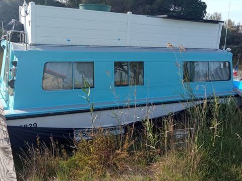 Bateaux &agrave; moteur Bateau fluvial 1983 occasion Marseillan Plage 34340