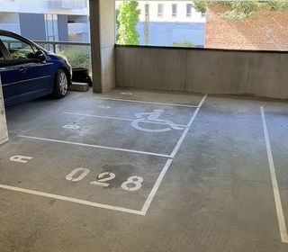  Parking / Garage � louer 3 m�