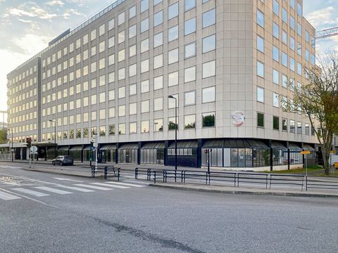 Trouvez un espace de bureau &agrave; Saint Quentin Stop & Work   pour 1 personne o&ugrave; tout est pris en charge 369 78180 Montigny-le-bretonneux