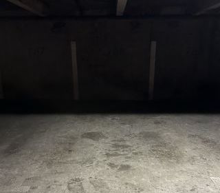  Parking / Garage � vendre 12 m�