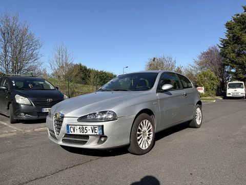 Alfa Romeo 147 1.9 JTD M-JET 120 Distinctive 2009 occasion &Eacute;ragny 95610