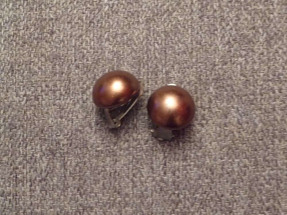 Boucles D'oreilles &agrave; Clipper Demi Boule Marron et Argent&eacute; Bijoux et montres