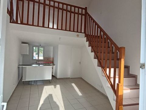   LURAY, Appt F2 en duplex � 28.69 m� � Parking Appartement - 2 pi�ce(s) - 29 m�