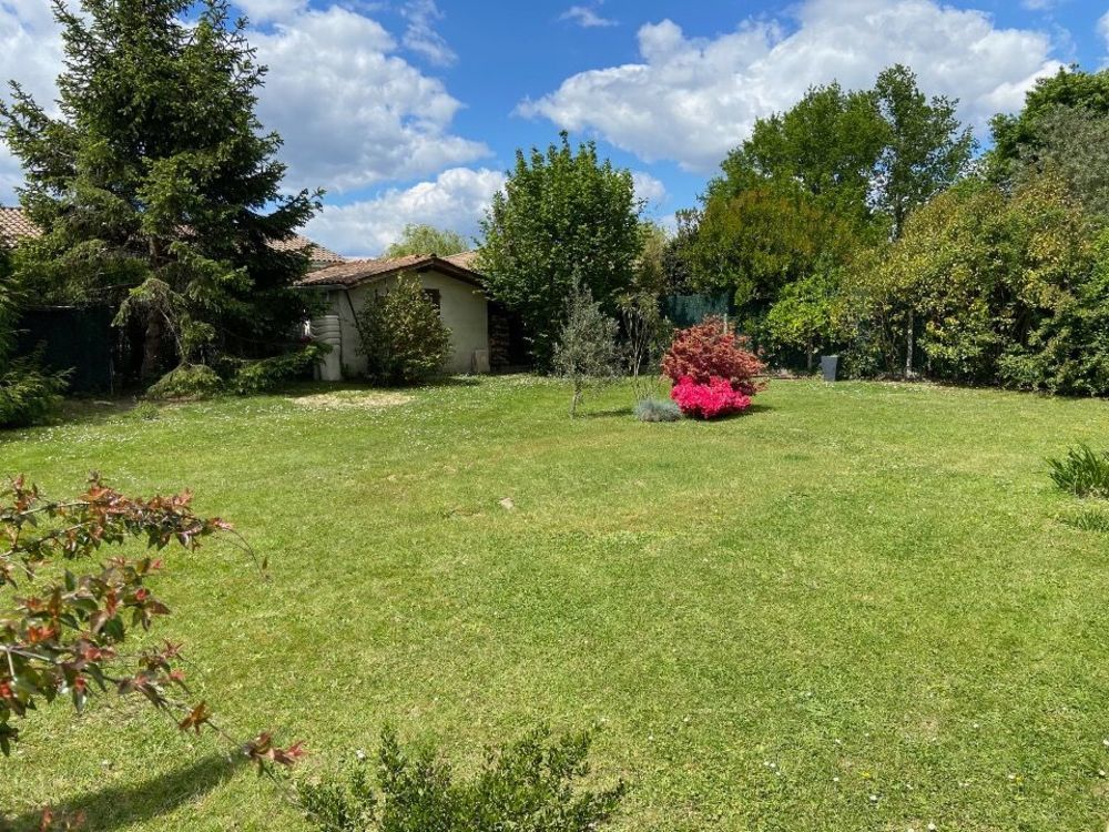 Maisons neuves   Artigues-pr�s-Bordeaux (33370)