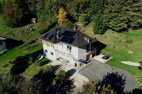   Superbe maison vue montagne avec grand terrain Maison - 7 pi�ce(s) - 155 m�
