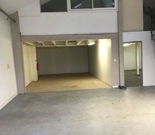  Atelier � louer 3/4 pi�ces 160 m�