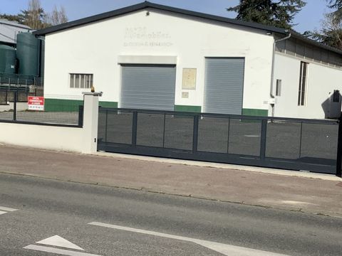   ENTREPOT Atelier - 1 pi�ce(s) - 340 m�