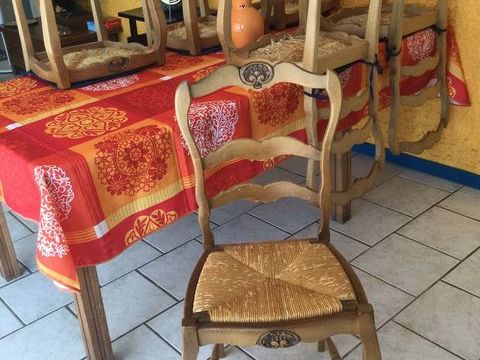6 chaises bois, 50 Rouffiac (81)