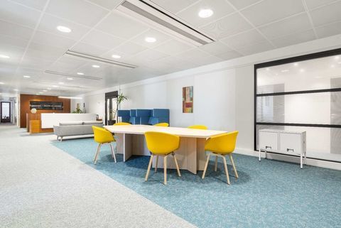 Bureau flexible – Regus LA D&Eacute;FENSE, Tour Ariane Puteaux 1678 92800 Puteaux