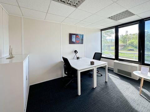 Acc&egrave;s tout compris aux [bureaux/espaces de coworking/salons d'affaires/etc.] &agrave; Grenoble Meylan   189 38240 Meylan