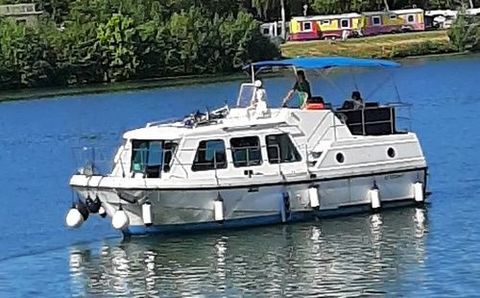 Bateaux &agrave; moteur Bateau fluvial 1990 occasion Saint-Jean-de-Losne 21170