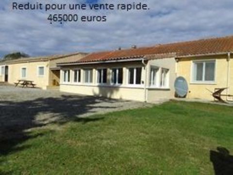   Maison  T5 200m2 4chambres  2 appartements de100m2 piscine Maison - 5 pi�ce(s) - 200 m�