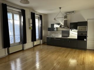  Appartement � louer 3 pi�ces 81 m�