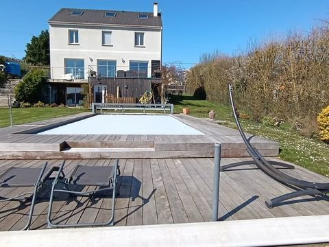   Maison de 2010 vue exceptionnelle sur la vall�e  Maison - 9 pi�ce(s) - 210 m�