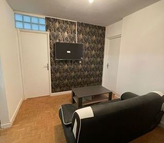  Chambre � louer 7 pi�ces 115 m�