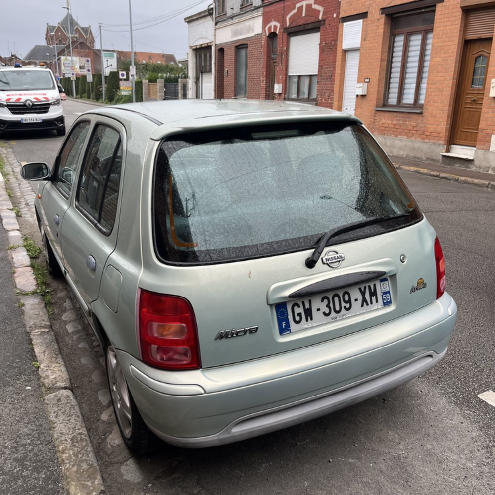 Micra 1.0i Confort 2002 occasion 59150 Wattrelos