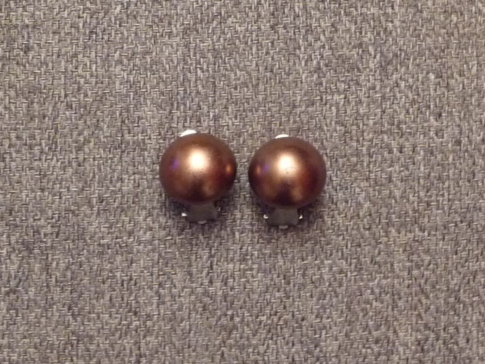 Boucles D'oreilles &agrave; Clipper Demi Boule Marron et Argent&eacute; Bijoux et montres