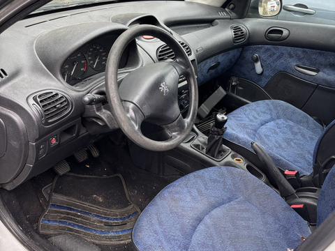 Peugeot 206 1.9 D XR 2001 occasion Tr&eacute;bry 22510
