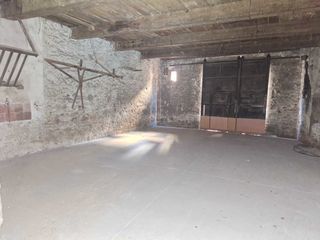  Remise / Grange � vendre 8 pi�ces 240 m�