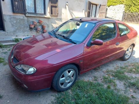 Renault M&eacute;gane Coup&eacute; 1.6i 16V Dynamique 2000 occasion Salvizinet 42110