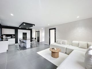  Villa  vendre 6 pices 165 m