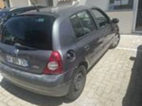 Clio II Clio 1.5 dCi - 80 Privil&egrave;ge 2002 occasion 06220 Vallauris
